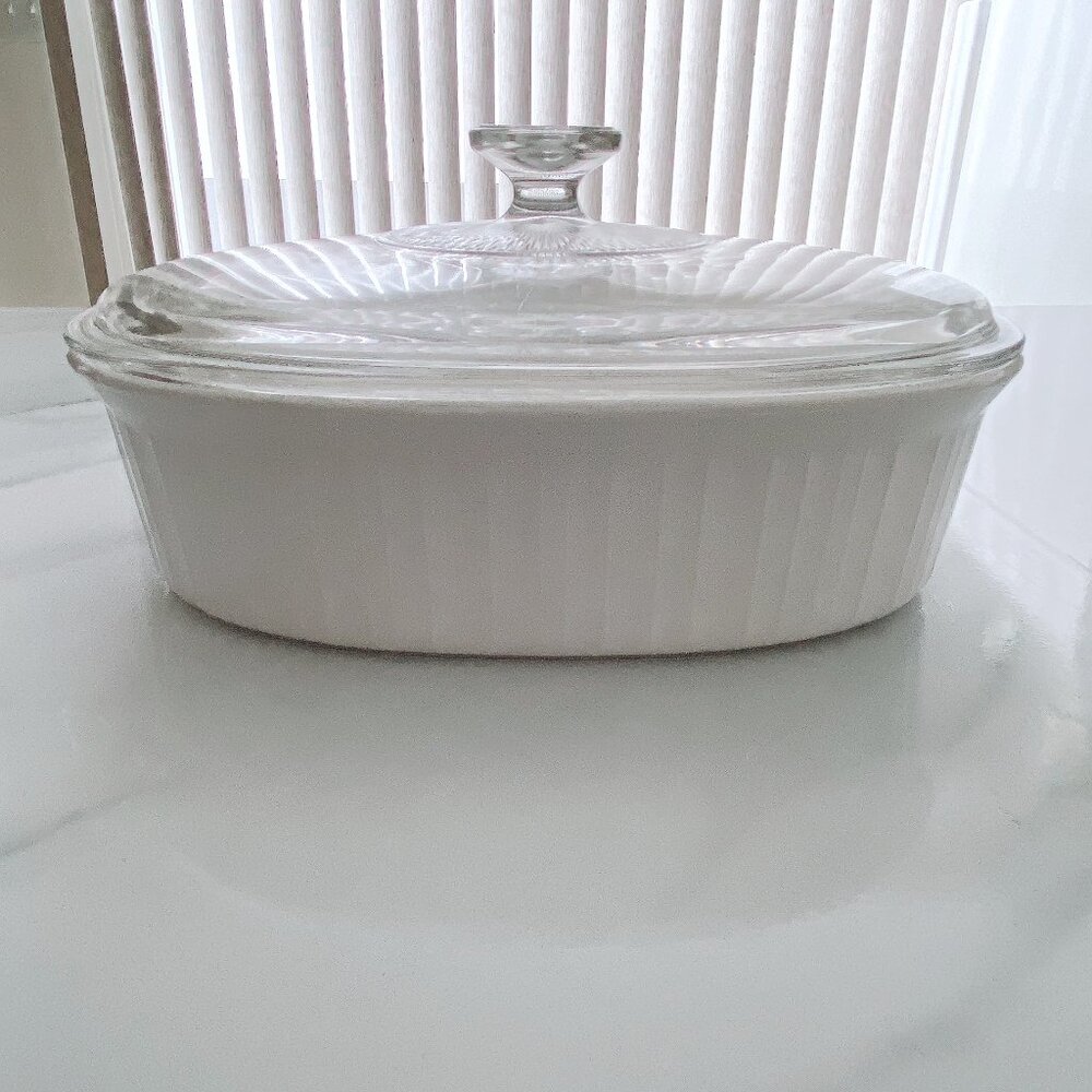 Corningware Oval Casserole Dish w/ Glass Lid French White Stoneware
